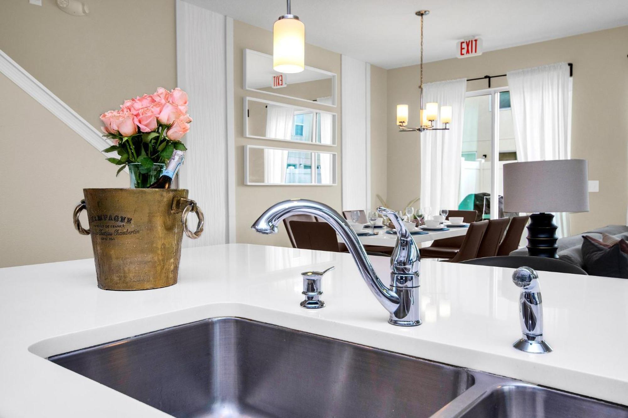 Villa Comfy House At Compass Bay Cb102 *